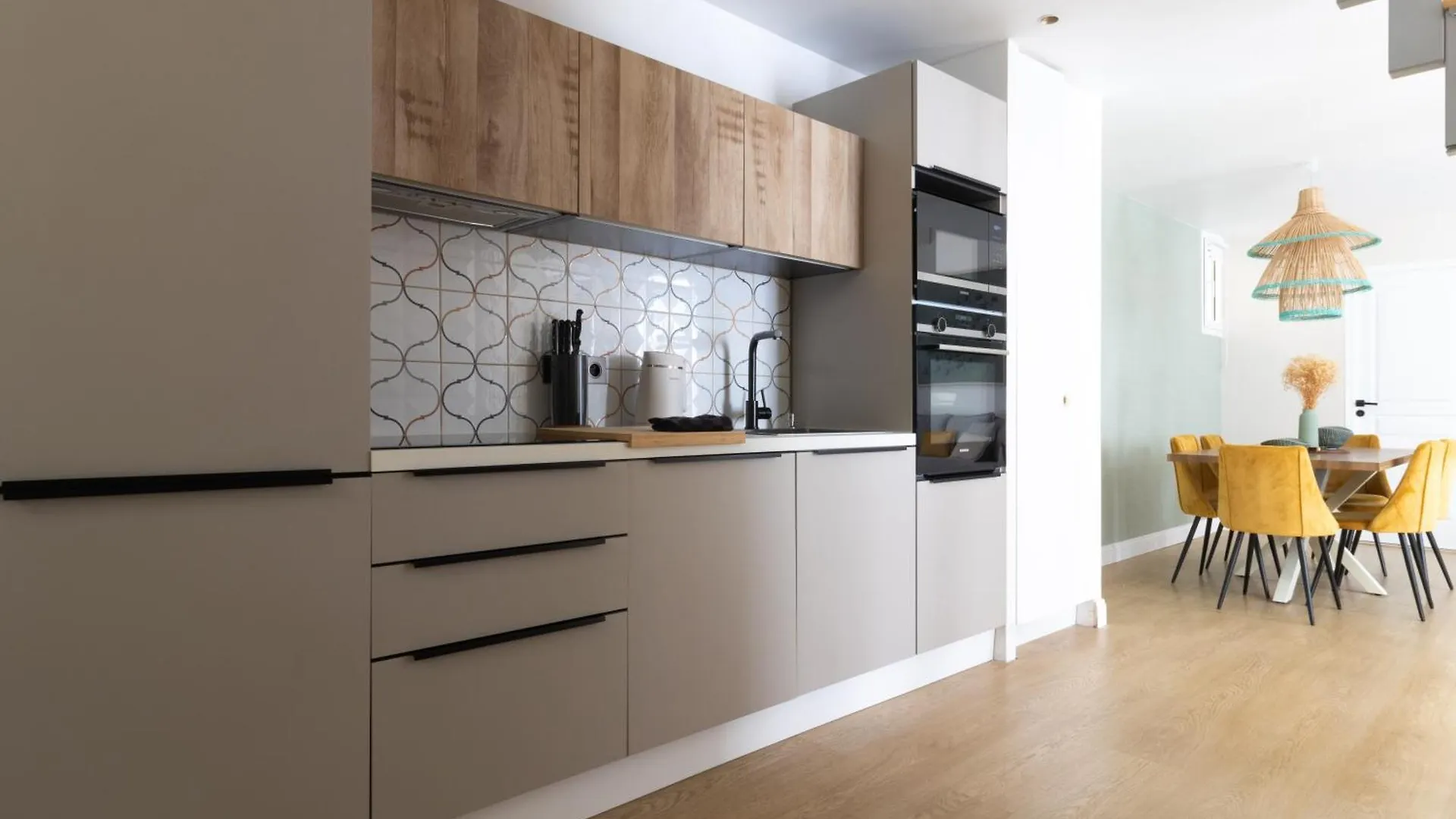 Angleterre 6 - Nice Centre - 3 Pieces Duplex Apartment